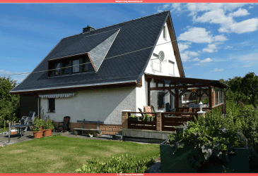 Südansicht-vom-Garten-aus