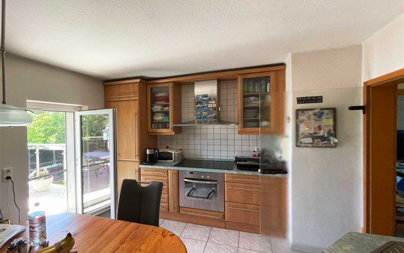 OG-Küche-2-mit-Balkon