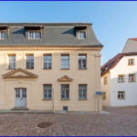 Westseite Hauseingang