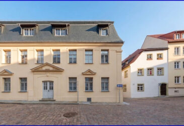 Westseite Hauseingang